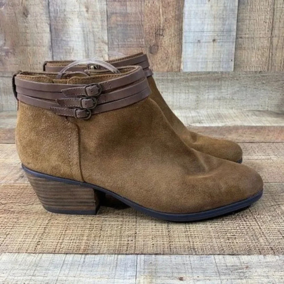 Clarks Artisan Gelata Siena Boots Tan Suede Boot‎ Womens 11 M Ankle Booties - Picture 1 of 14